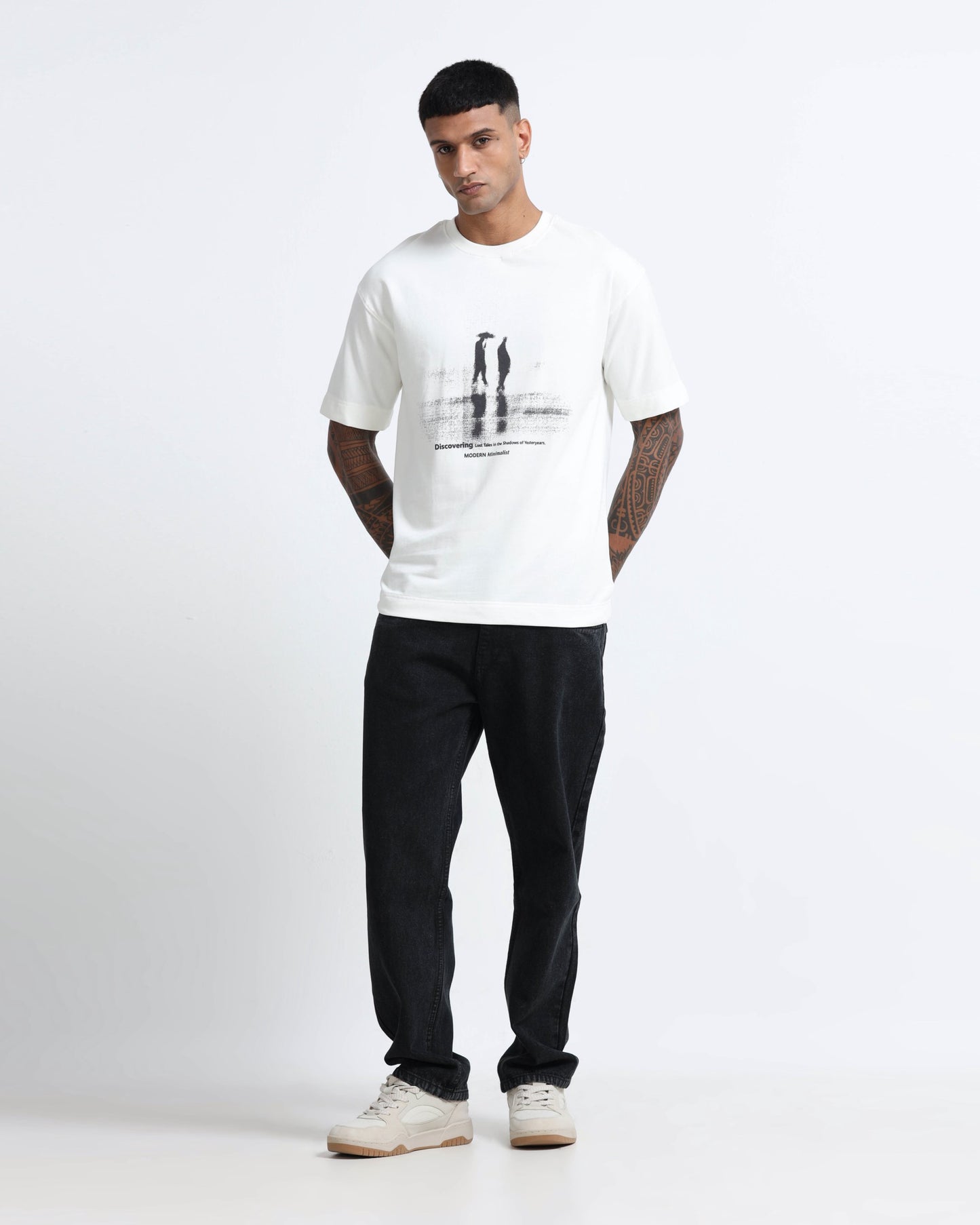 DISCOVERING OFF WHITE TEE - Oversized fit