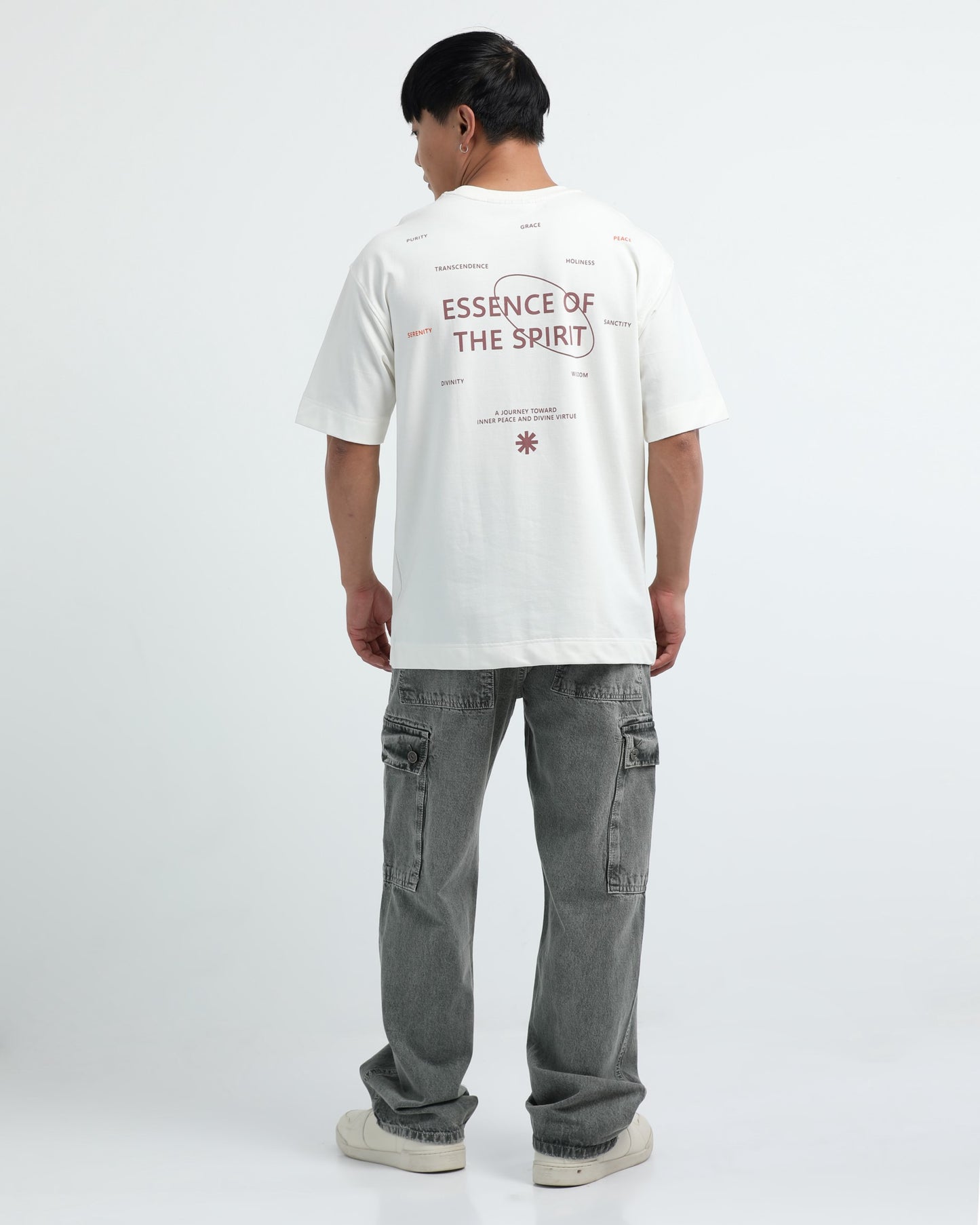ESSENCE OF SPIRIT OFF WHITE TEE - Oversized fit