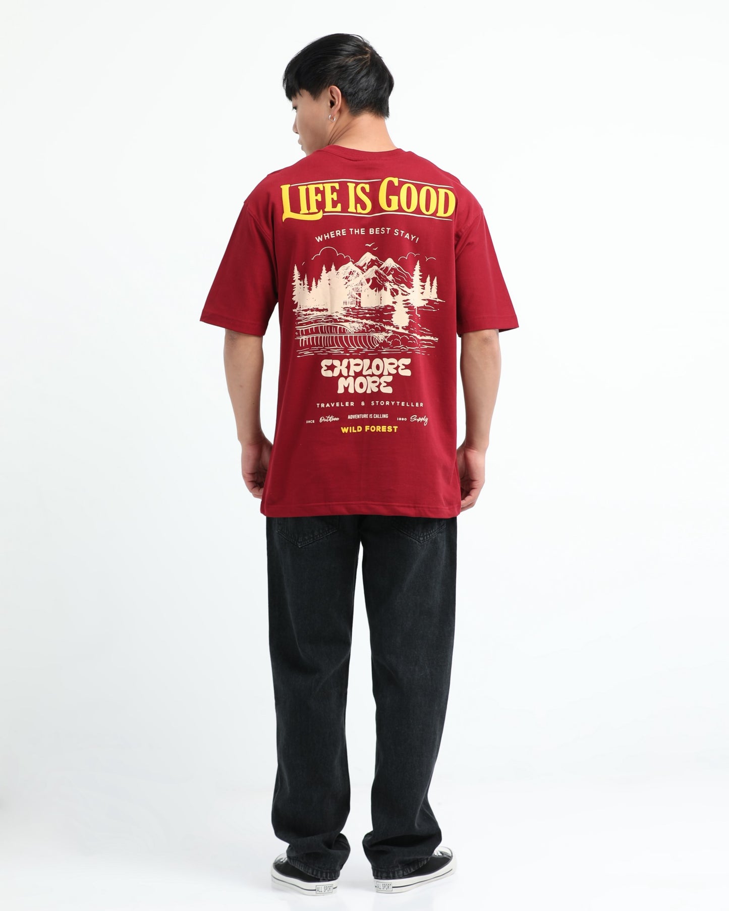 ADVENTURE CALLING MAROON TEE - Oversized fit