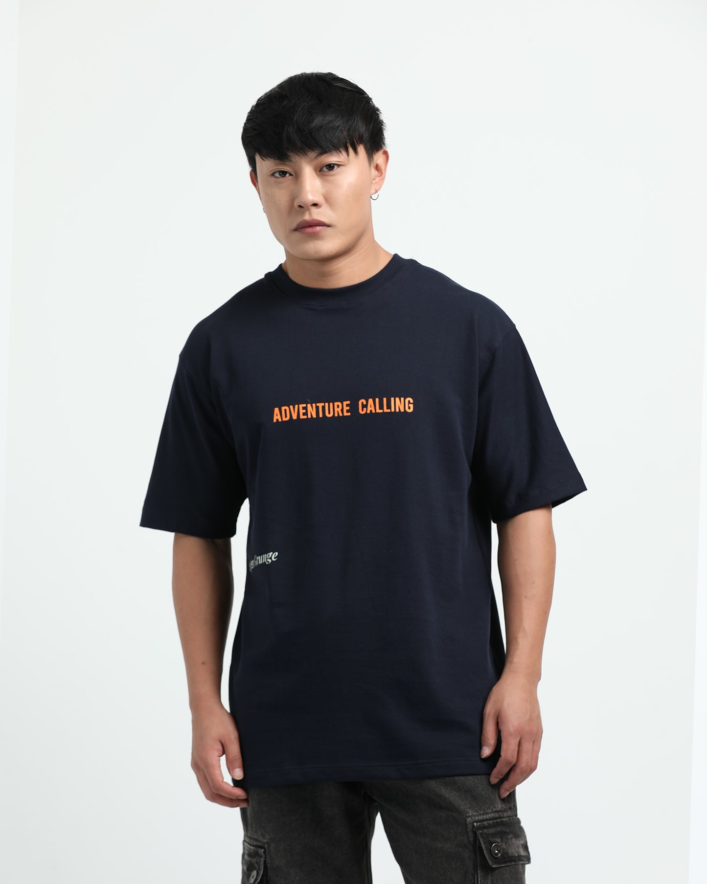 ADVENTURE CALLING NAVY BLUE TEE - Oversized fit