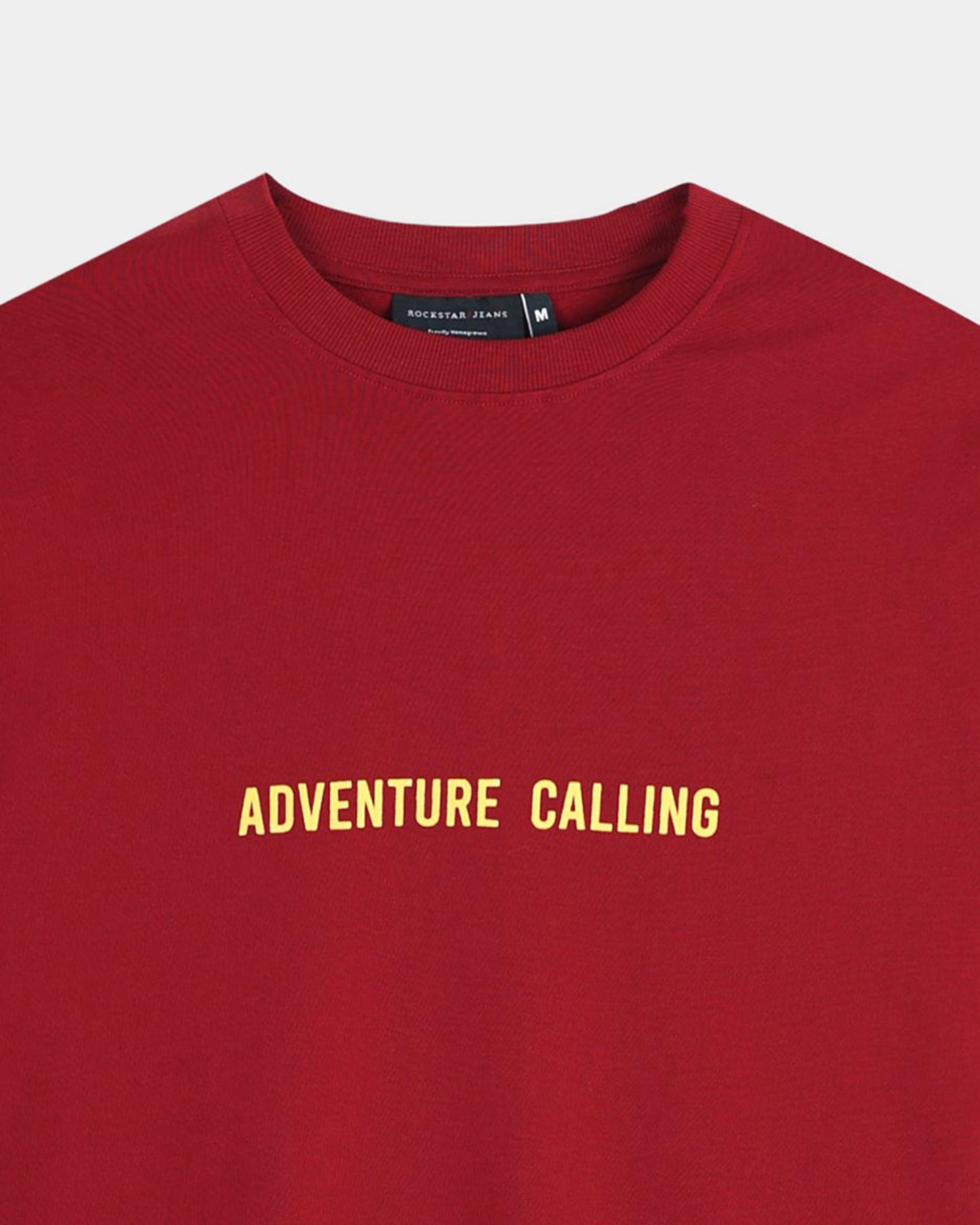 ADVENTURE CALLING MAROON TEE - Oversized fit