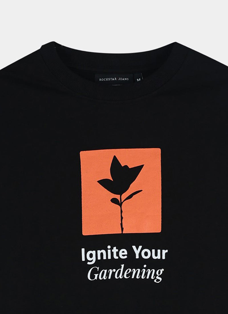 IGNITE YOUR GARDENING Oversized Cotton Printed T-Shirt Midnight Black - Details View