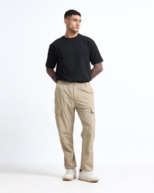 Baggy cargo denim compared with slim-fit jeans for daily wear comfort in India