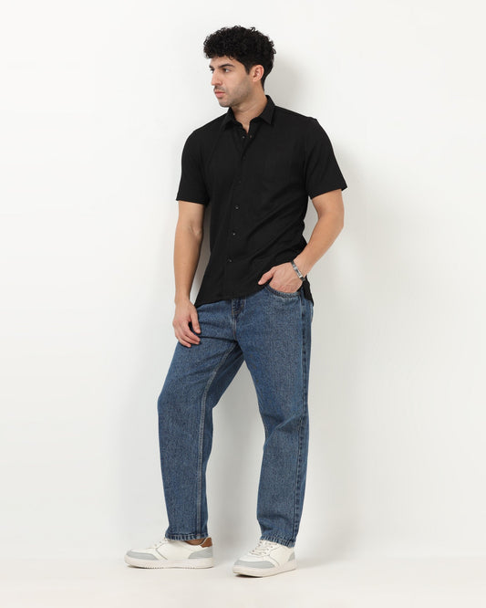 Should You Tuck In a Textured Shirt? Styling Guide with Jeans 2026 | Rockstar Jeans