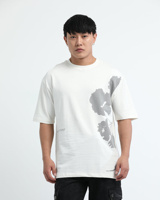 Men wearing oversized streetwear T-shirts in India