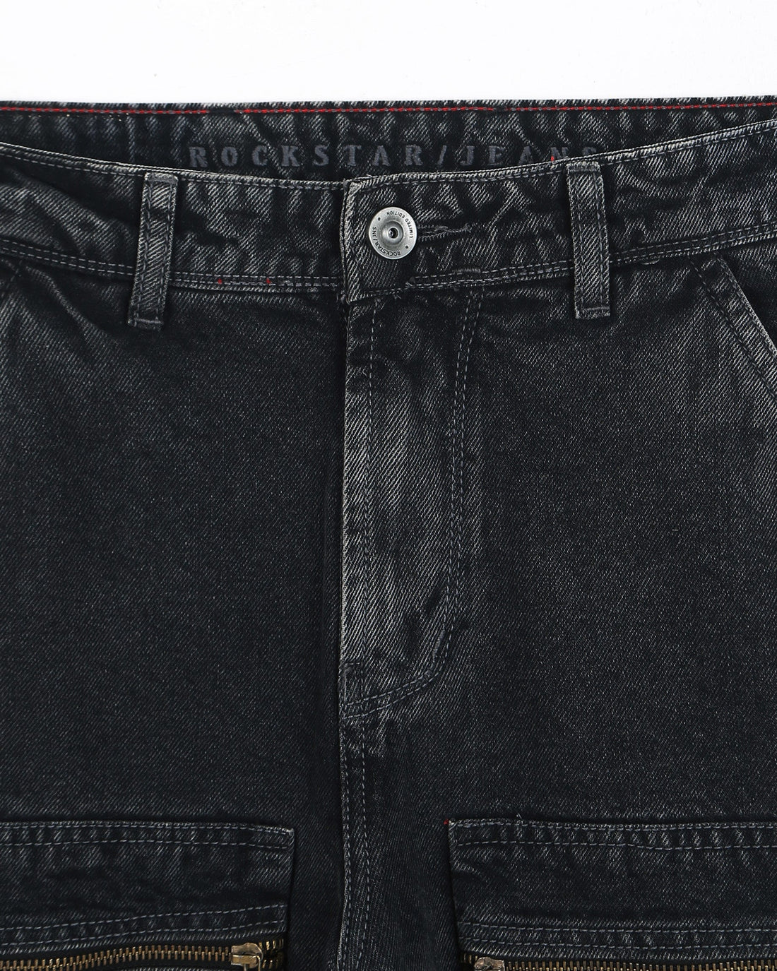 Loose fit cargo jeans for men in India with utility pockets and relaxed wide-leg streetwear styling