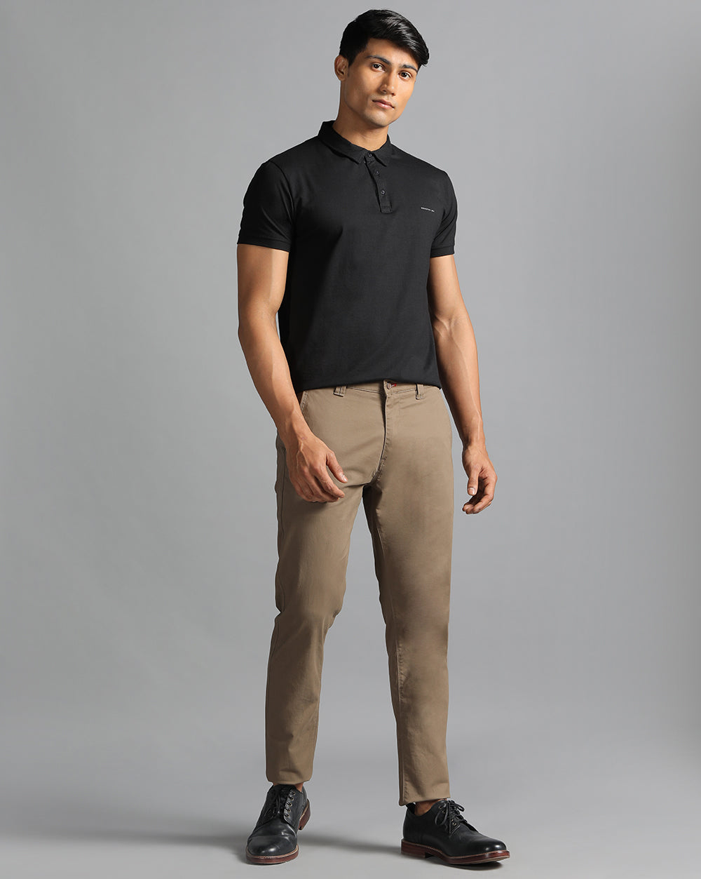Best summer trousers for men: slim fit jeans, cargo trousers, or lightweight twill trousers?