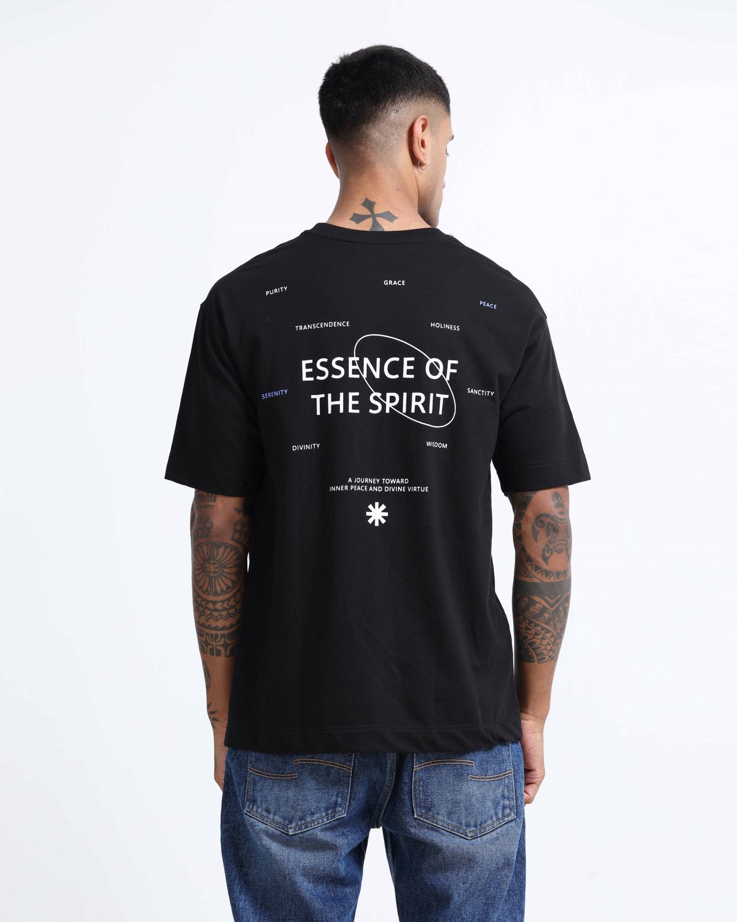ESSENCE OF SPIRIT BLACK TEE - Oversized fit