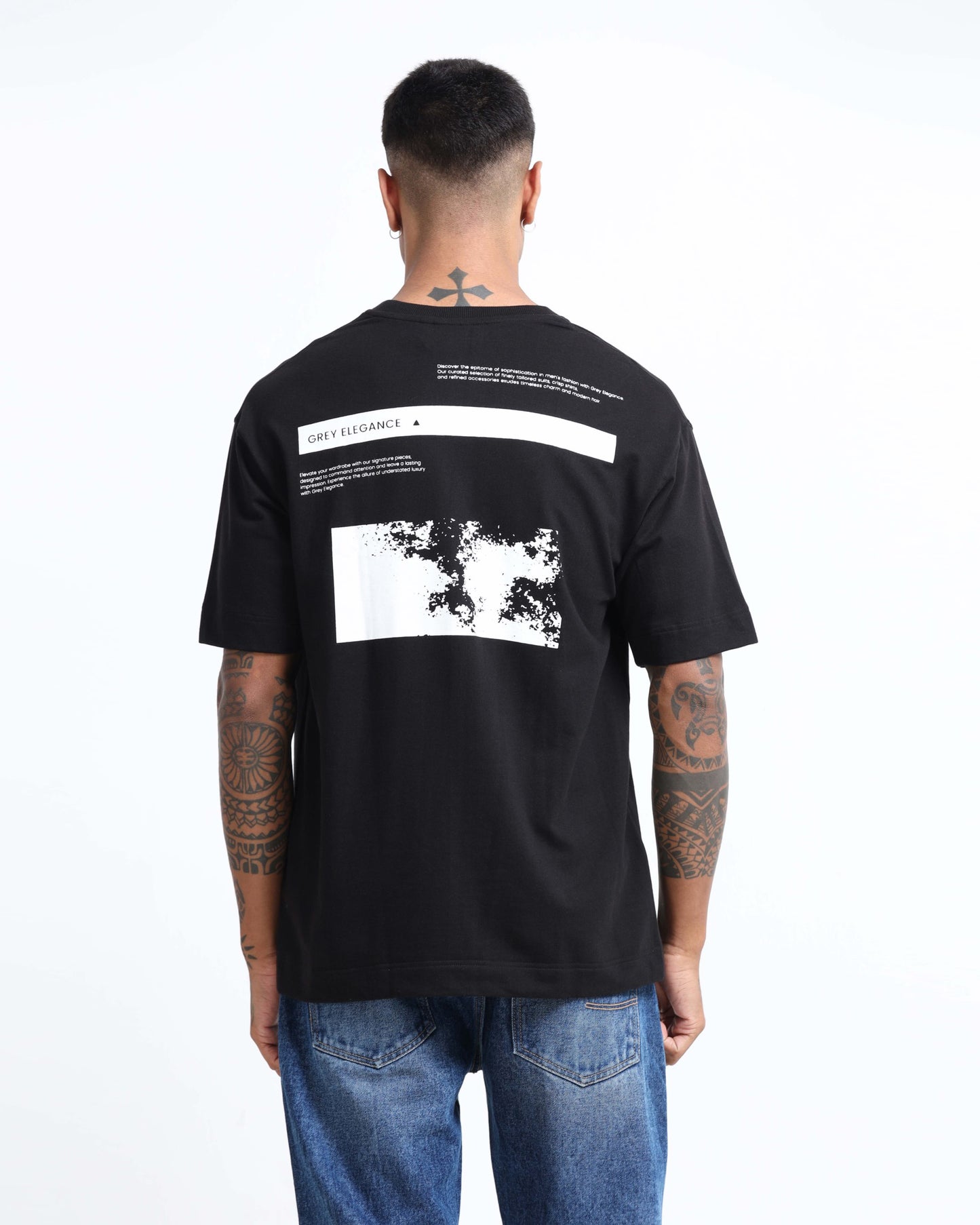 GREY ELEGANCE BLACK TEE - Oversized fit