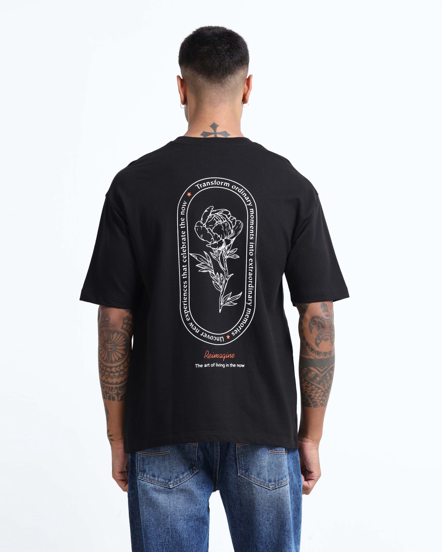 REIMAGINE BLACK TEE - Oversized fit