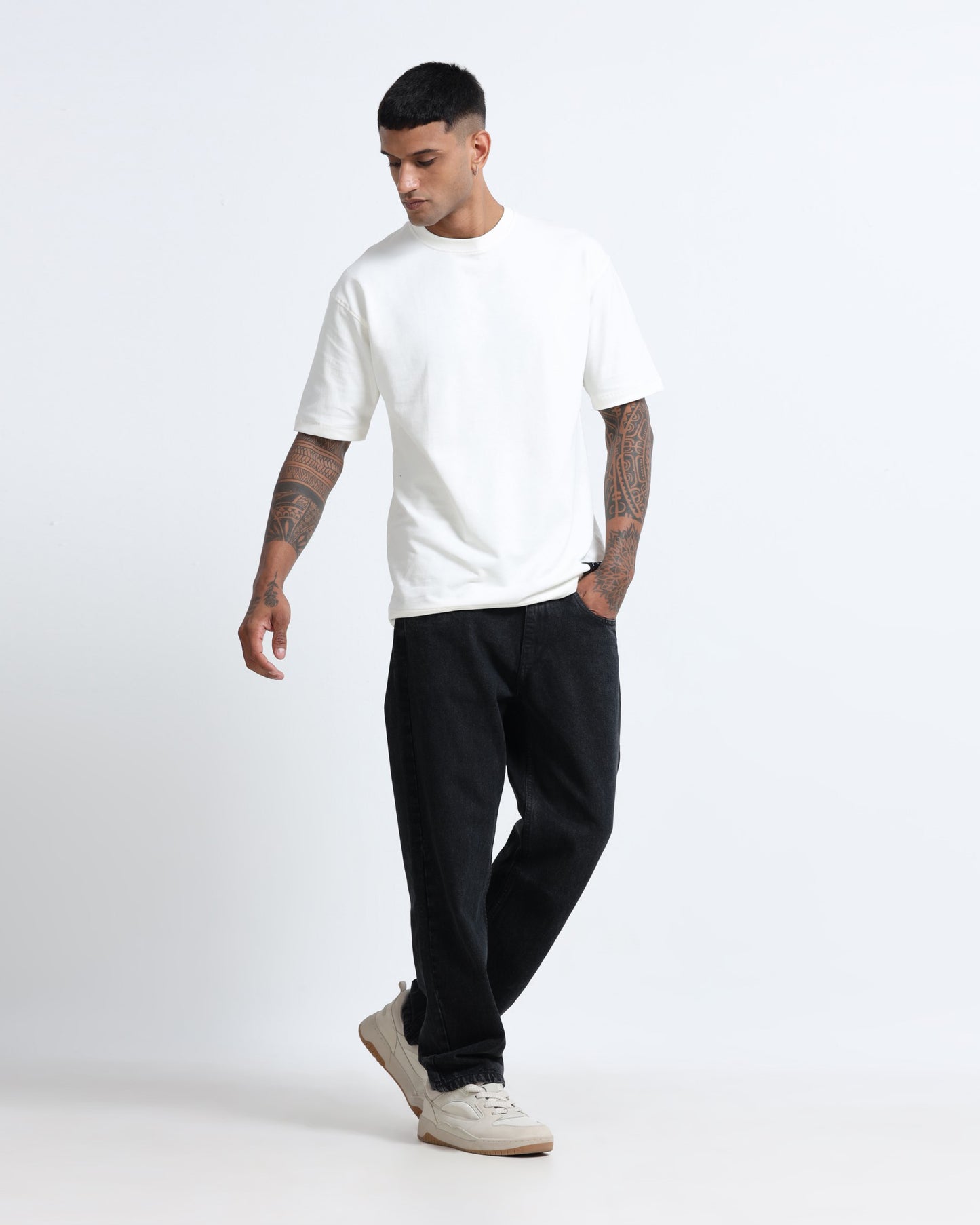 SIGNATURE BLACK DENIM - Relaxed fit