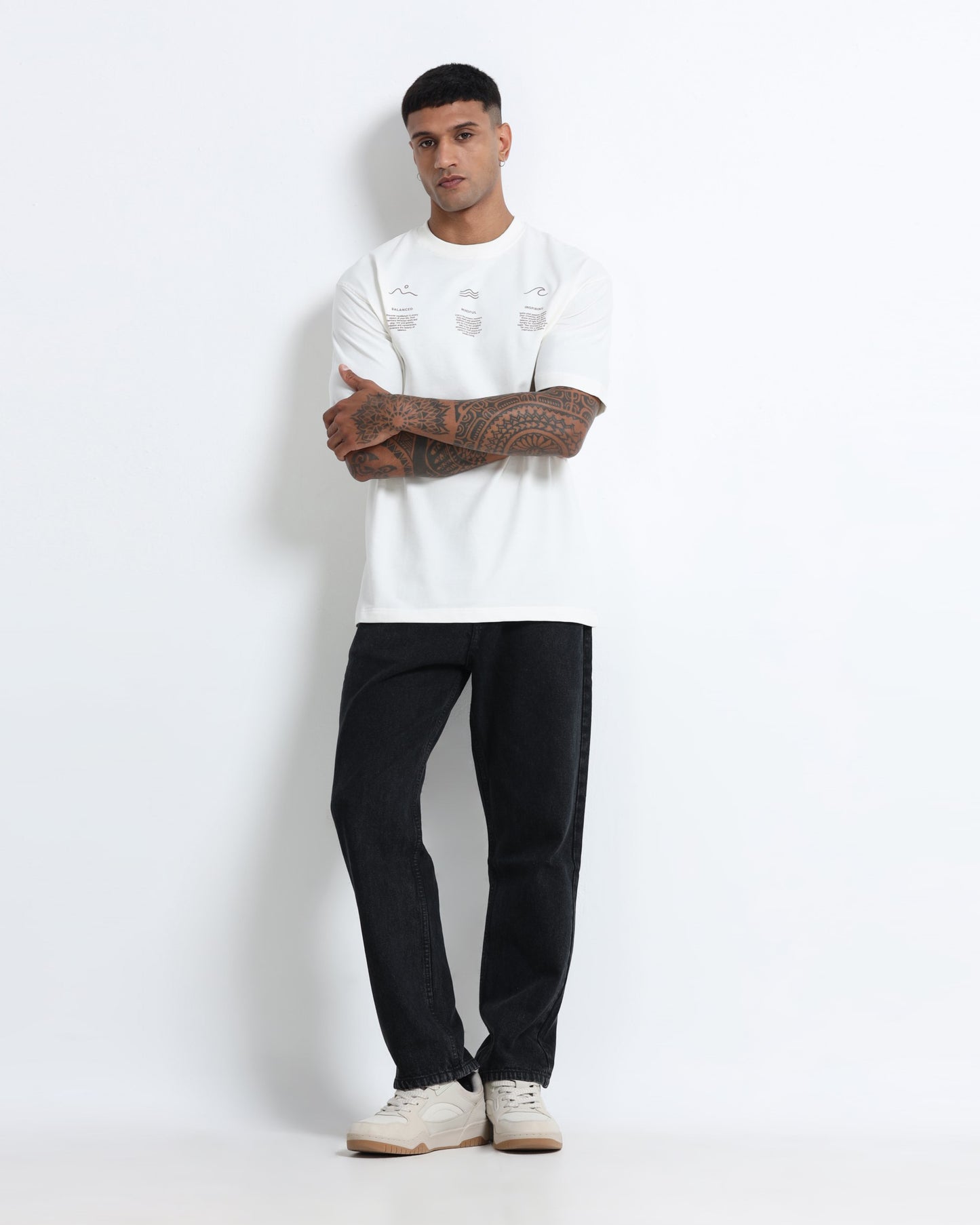 BALANCE OF THOUGHT OFF WHITE TEE - Oversized fit