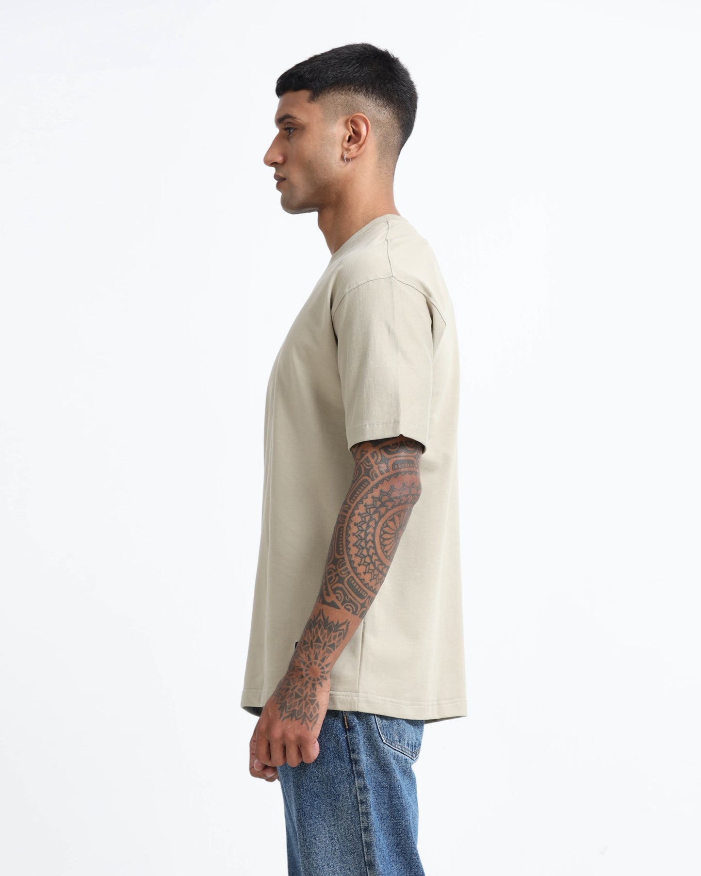 THE GROOVE Light Grey Basic Tee - Oversized Fit