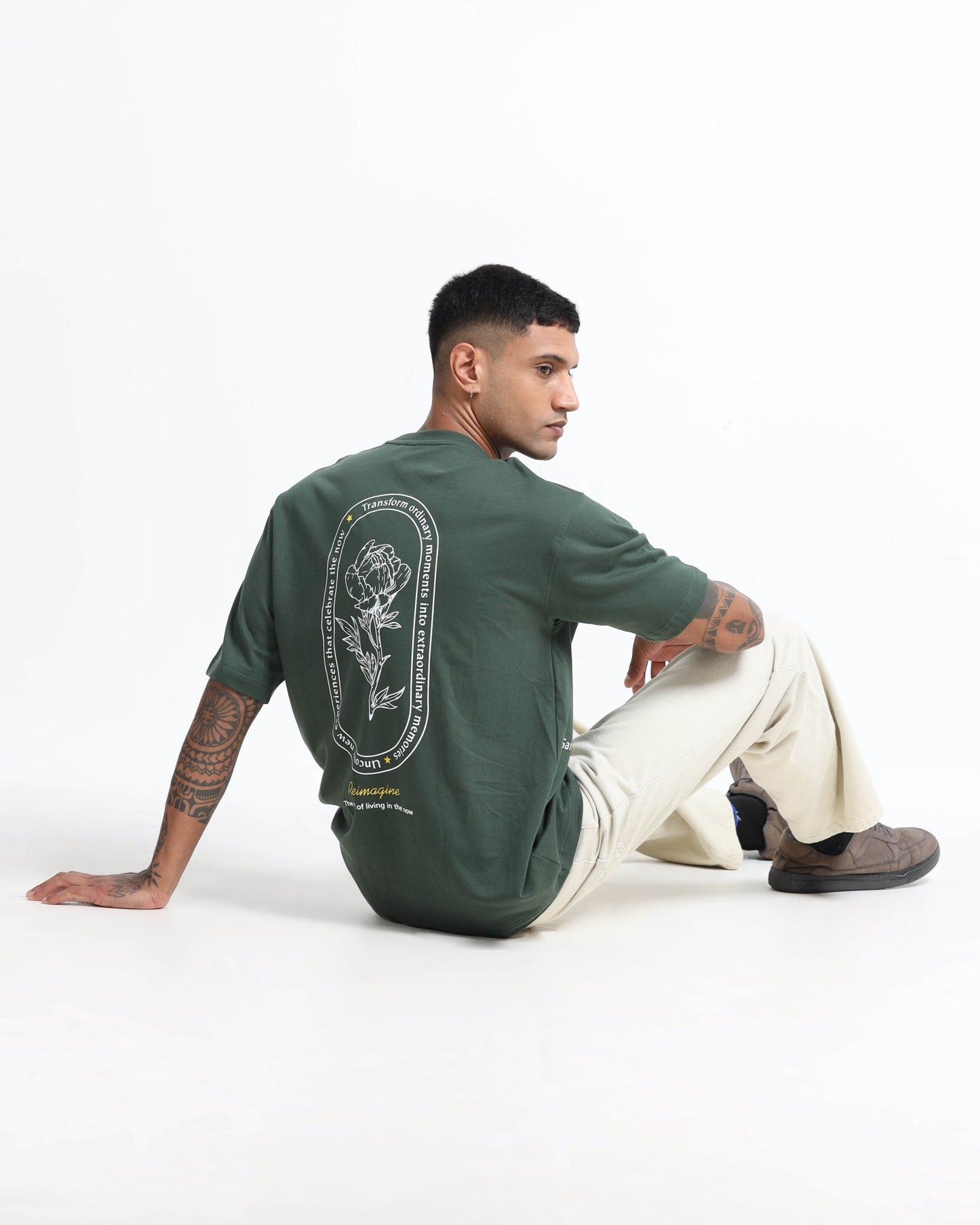 REIMAGINE FOREST GREEN TEE - Oversized fit
