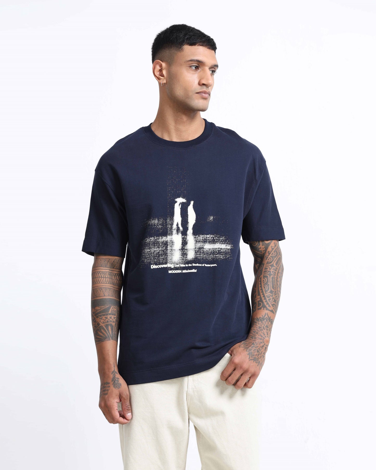 DISCOVERING NAVY BLUE TEE - Oversized fit
