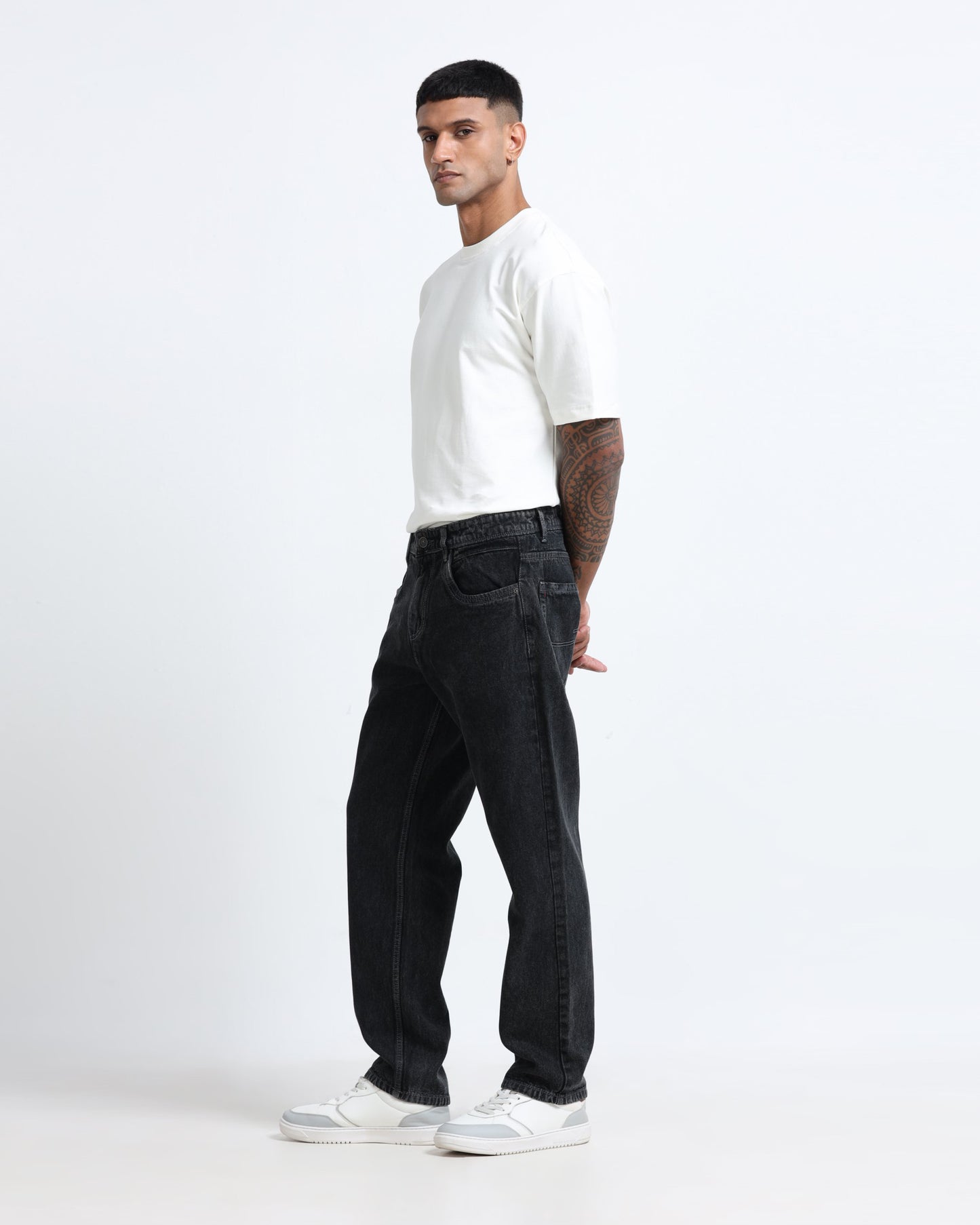 SIGNATURE CHARCOAL DENIM - Relaxed fit