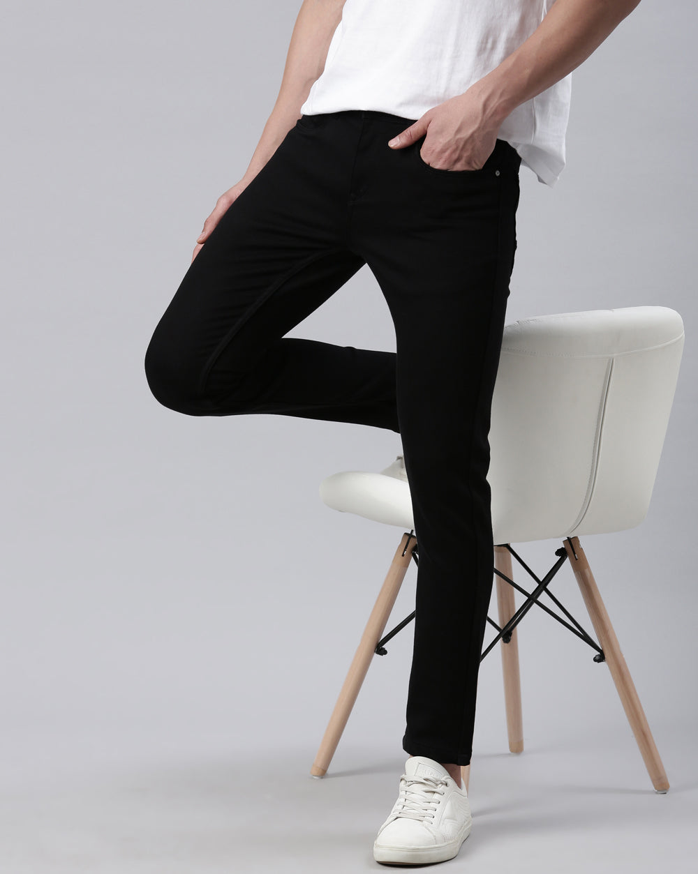Black Ankle Fit Denim Jeans For Men 