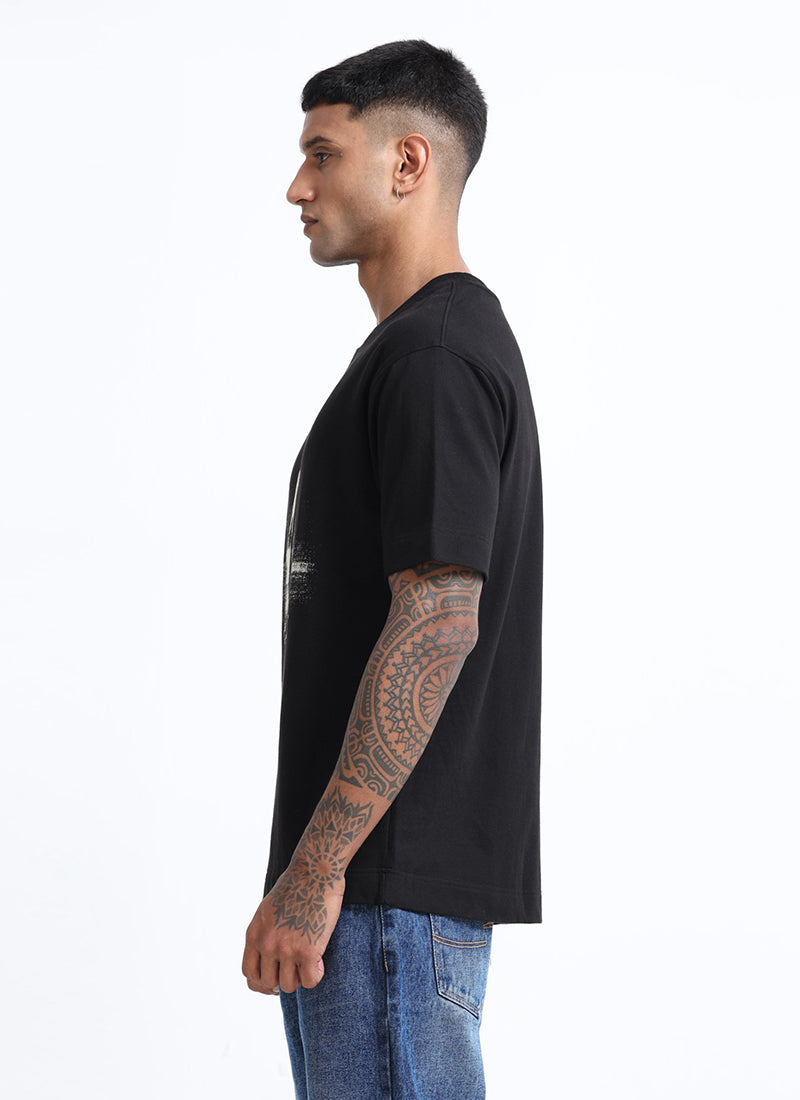 DISCOVERING Oversized Cotton Printed T-Shirt Black - Side View Image