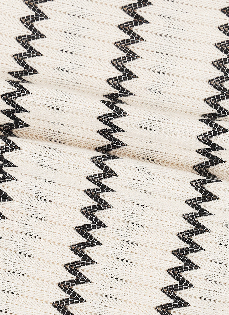 DUNE Jacquard Chevron Shirt Off White Black-Fabric Detaill View
