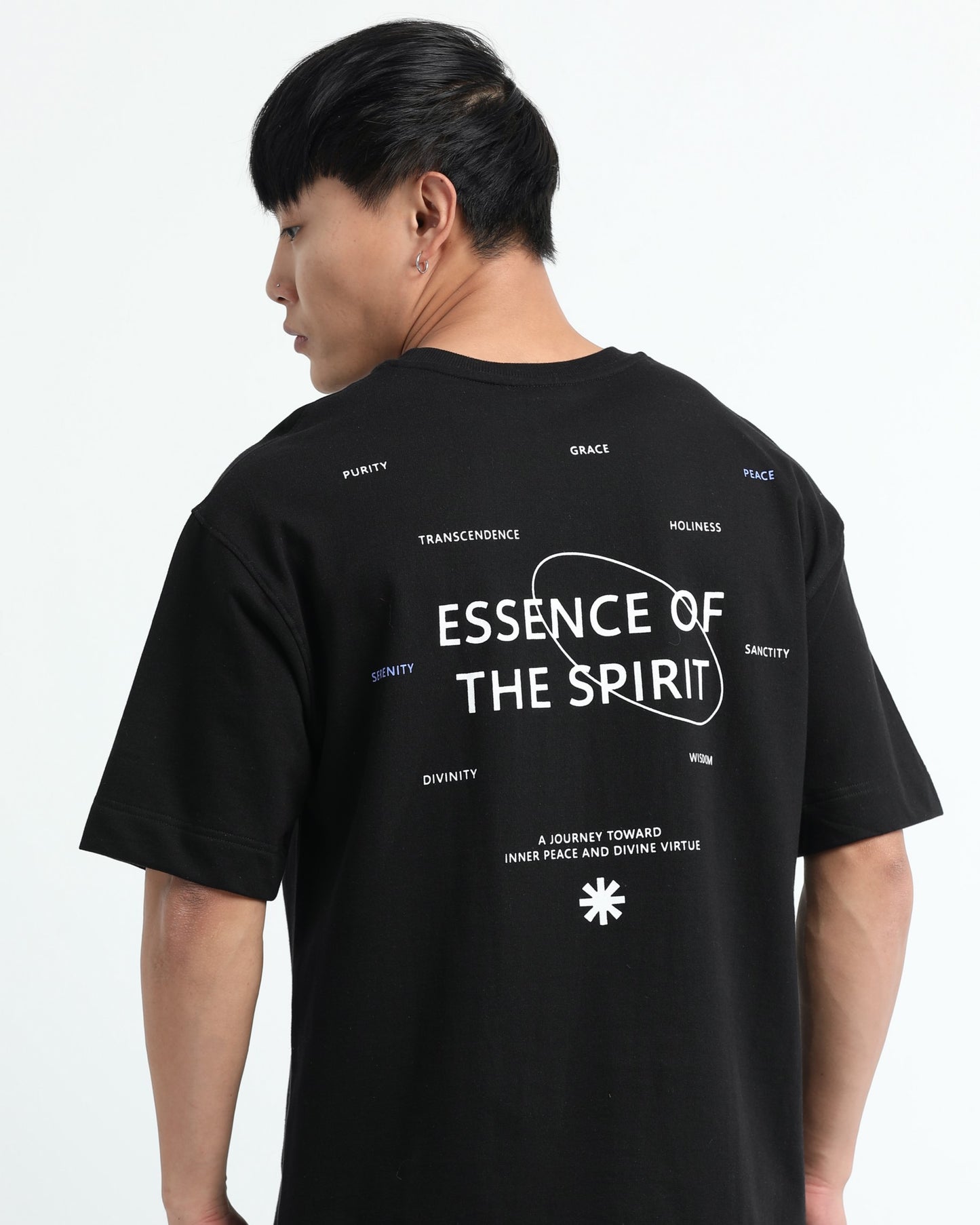 ESSENCE OF SPIRIT - Black Oversized fit