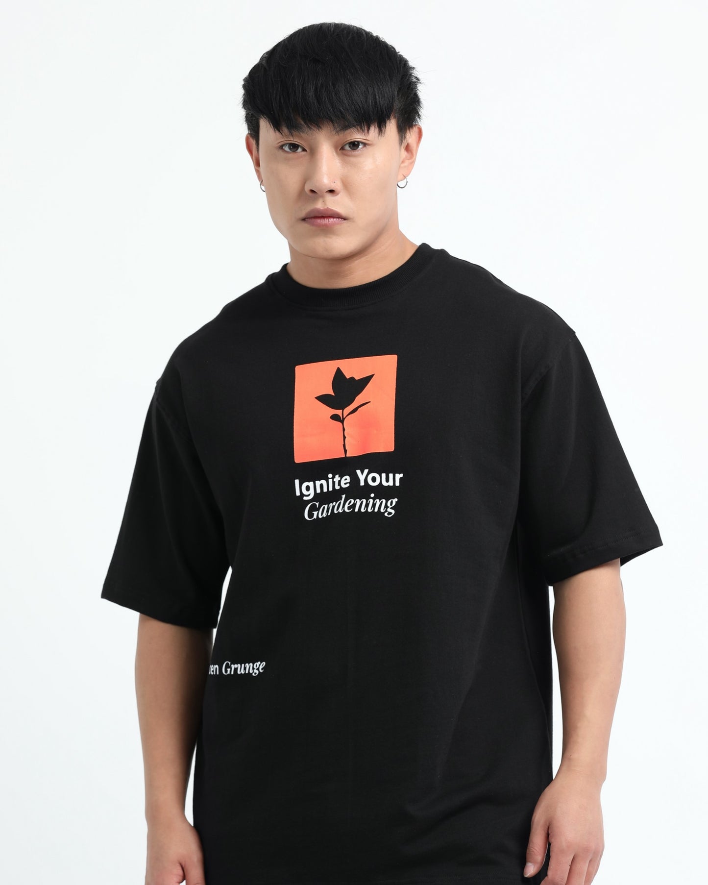 IGNITE YOUR GARDENING - Black Oversized fit