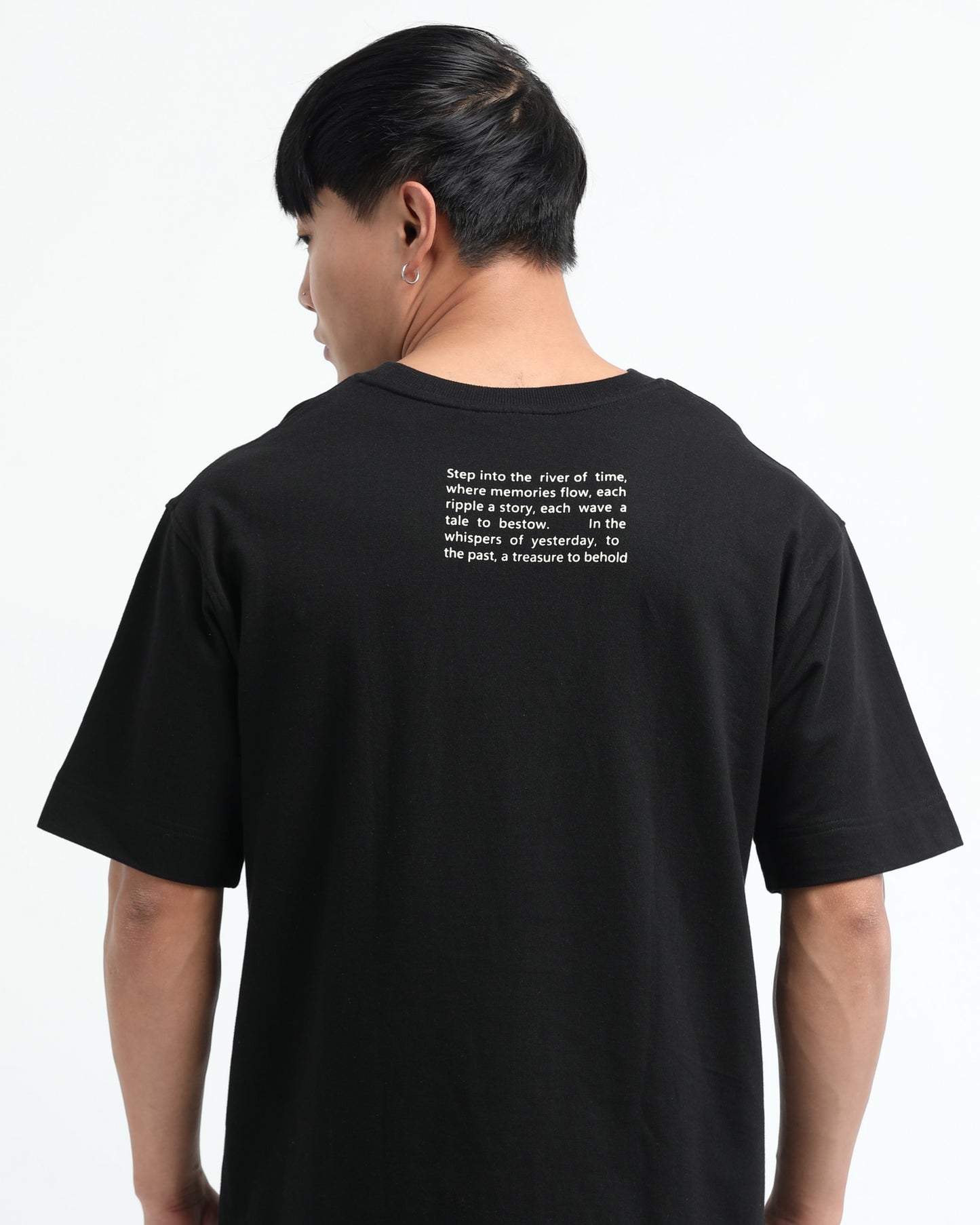 DISCOVERING - Black Oversized fit