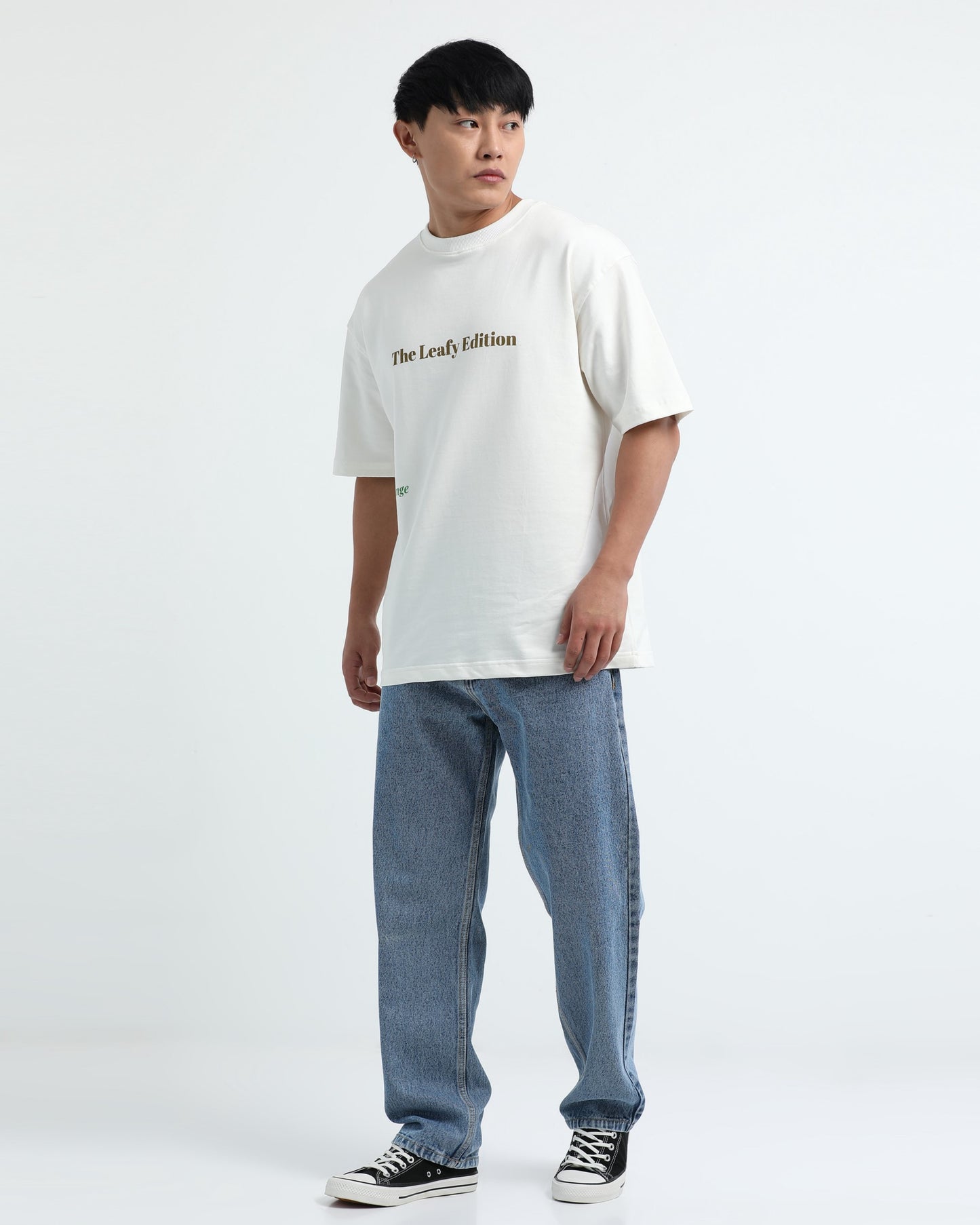 WELLNESS IN BLOOM -  off white Oversized fit