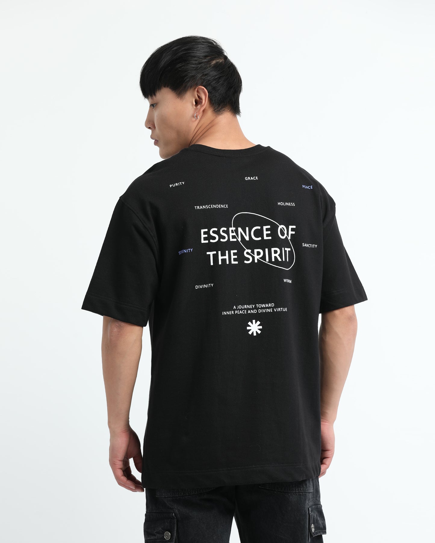 ESSENCE OF SPIRIT BLACK TEE - Oversized fit