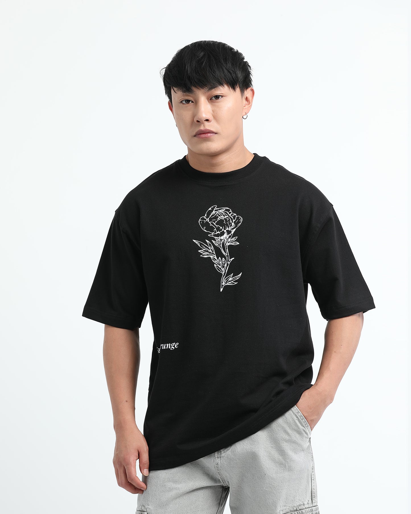 REIMAGINE BLACK TEE - Oversized fit