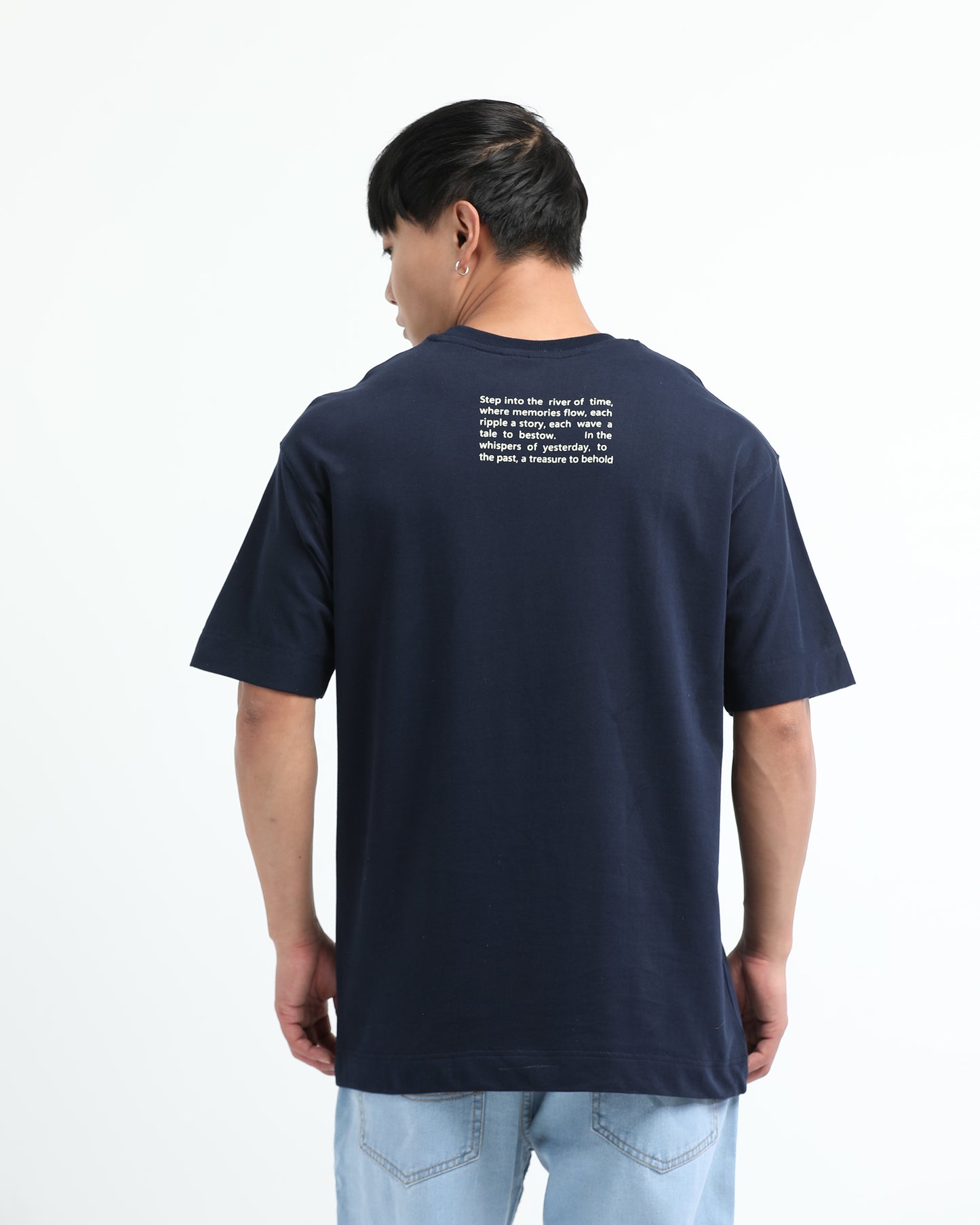 DISCOVERING NAVY BLUE TEE - Oversized fit