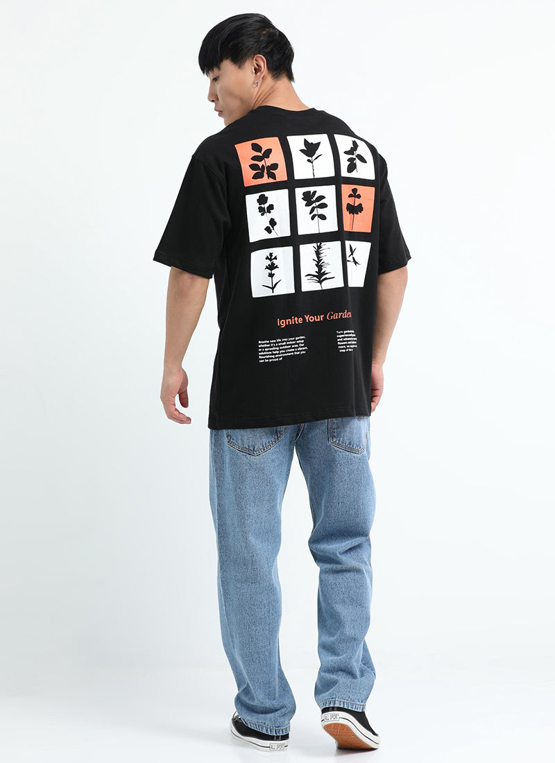 IGNITE YOUR GARDENING Oversized Cotton Printed T-Shirt Midnight Black - Model Back Prints View